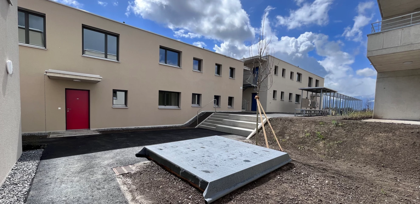 Die neue Wohnanlage von AGW und Rhomberg Bau in Feldkirch-Nofels bietet Platz für 18 Familien.