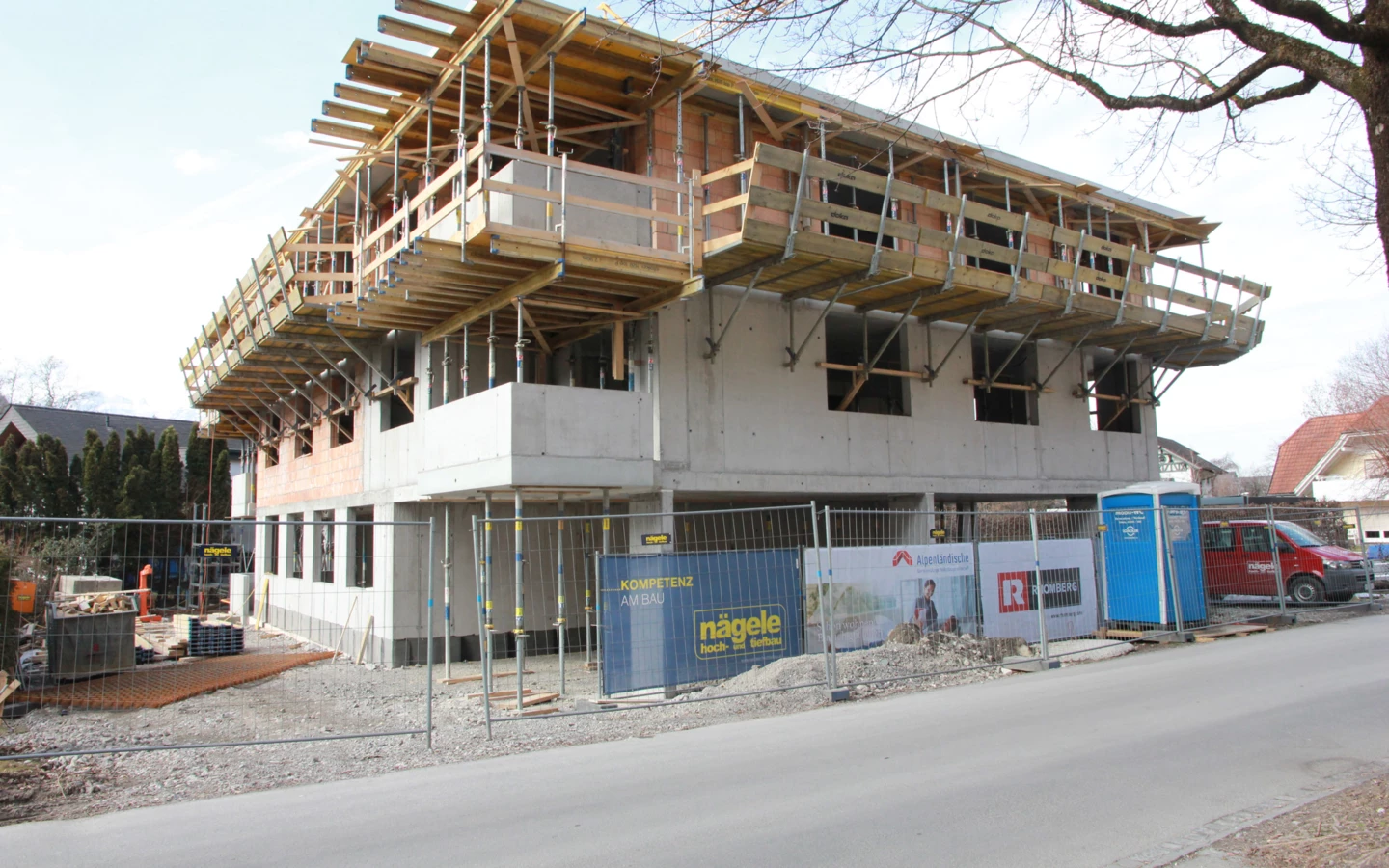 Firstfeier in Feldkirch: Bei der Wohnanlage von Alpenländischer und Rhomberg Bau in der Kapfstraße steht der Rohbau.