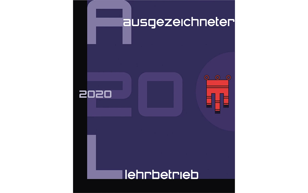Ausgezeichneter Lehrbetrieb 2020 Logo auf dunkelblauem Hintergrund mit abstraktem roten Symbol.
