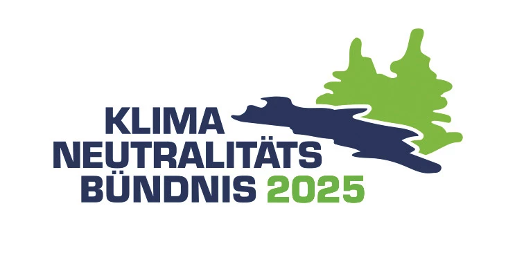 Logo des Klimaneutralitäts-Bündnis 2025 mit grünen und blauen Baum- und Flussdarstellungen.